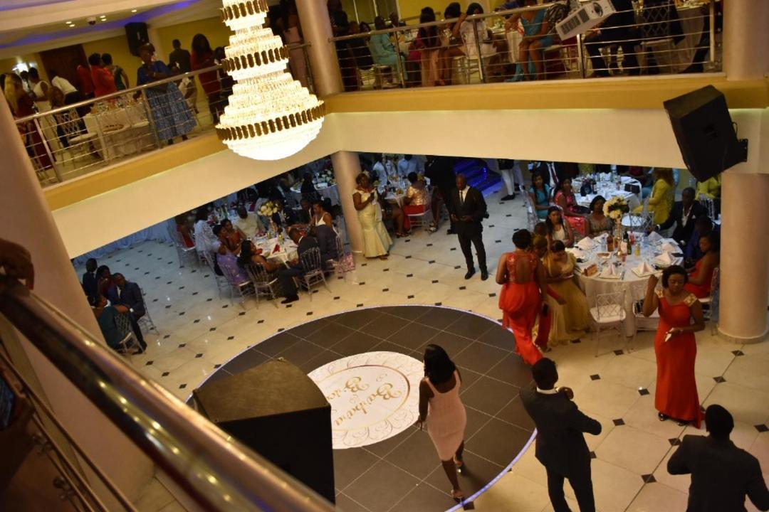 Safyad Hotel Yaounde Luaran gambar