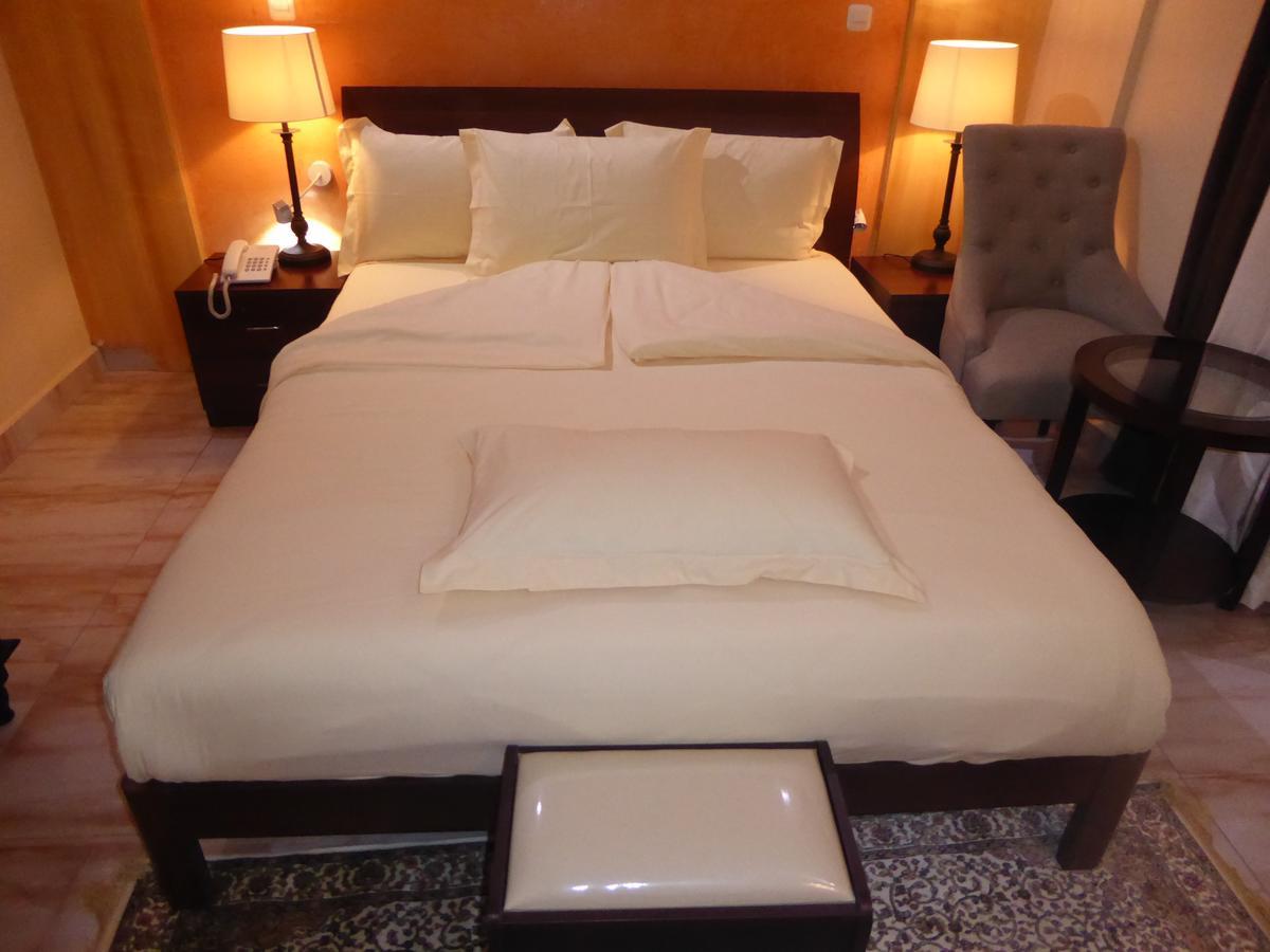 Safyad Hotel Yaounde Luaran gambar