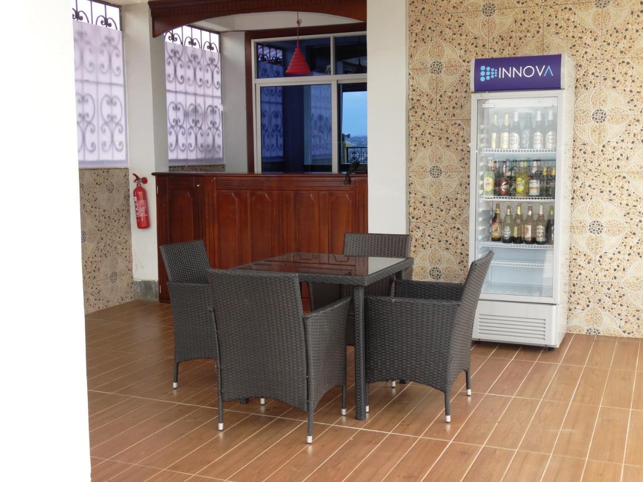 Safyad Hotel Yaounde Luaran gambar