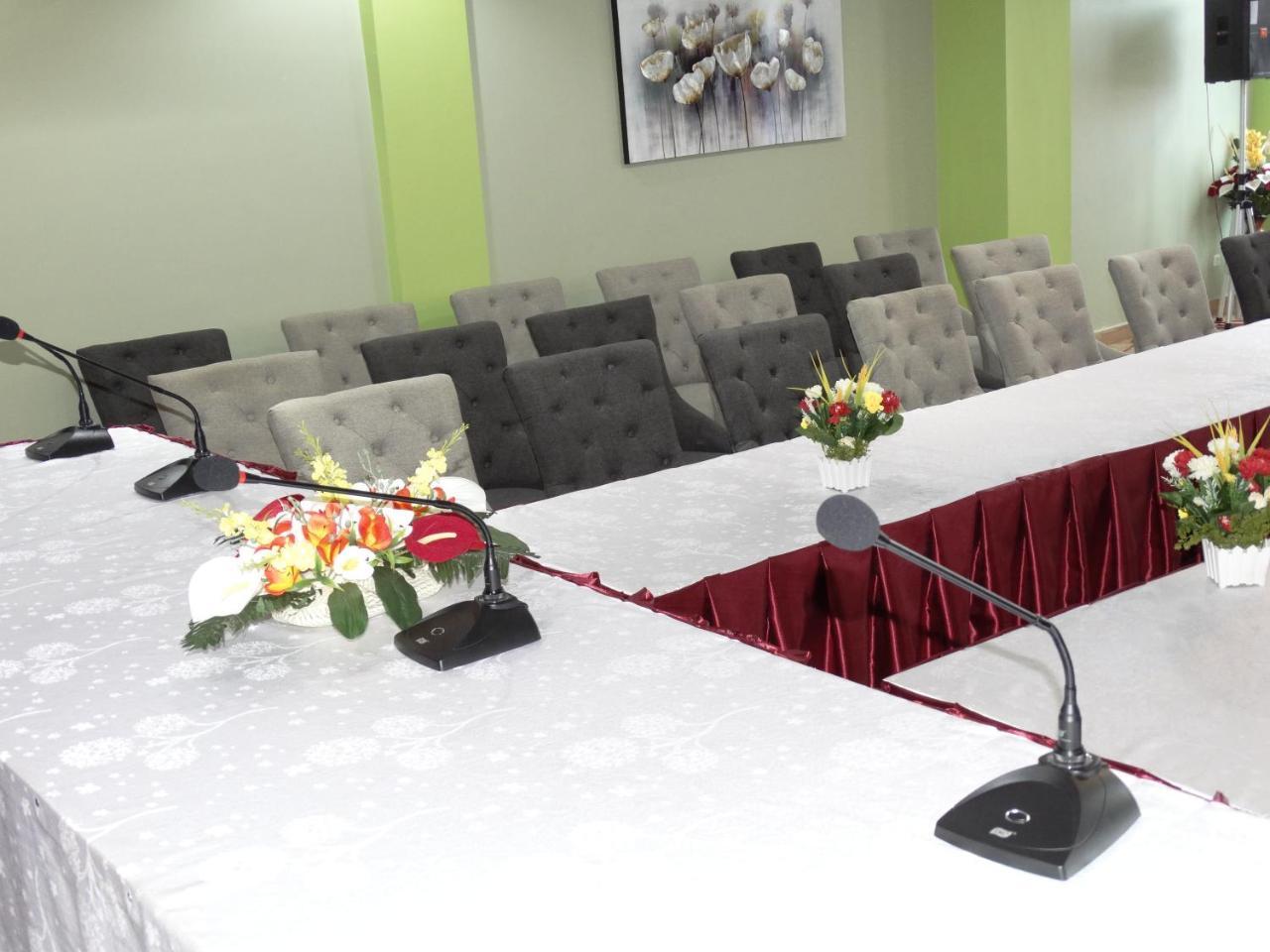 Safyad Hotel Yaounde Luaran gambar